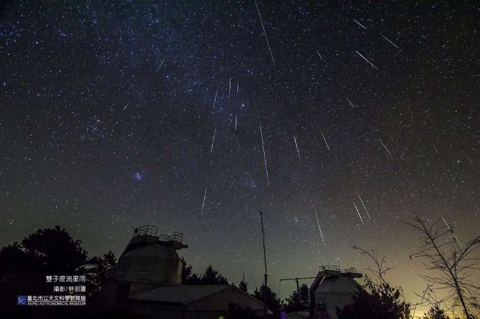 歲末壓軸天象，雙子座流星雨於月光中燦爛登場！