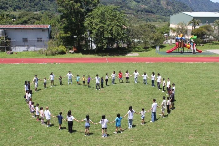 教育部鼓勵大專校院學生社團辦理免費寒假營隊，提升教育優先區學子課外活動資源 為了激勵大專校院學生積極