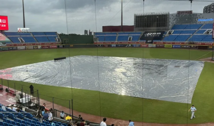 突如其來的大雨！桃園球場宣佈延期，猿象之戰推遲至30日