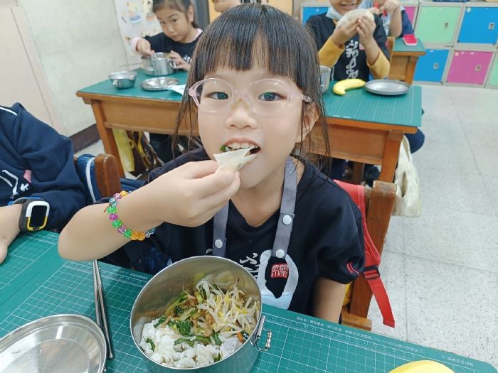 高雄市政府加碼補助學校午餐　提升學生用餐品質