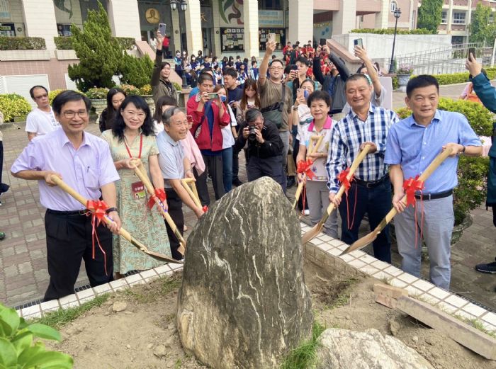 23年「時光膠囊」出土 右昌國中50週年校慶，跨越青春美好的記憶