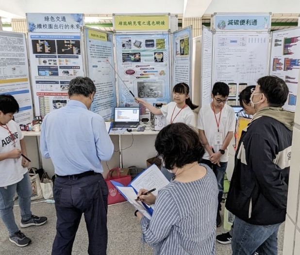 一甲國中「綠能騎蹟」創造奇蹟 勇奪高雄國中小科技競賽「金牌獎」、「科技女力獎」兩項大獎