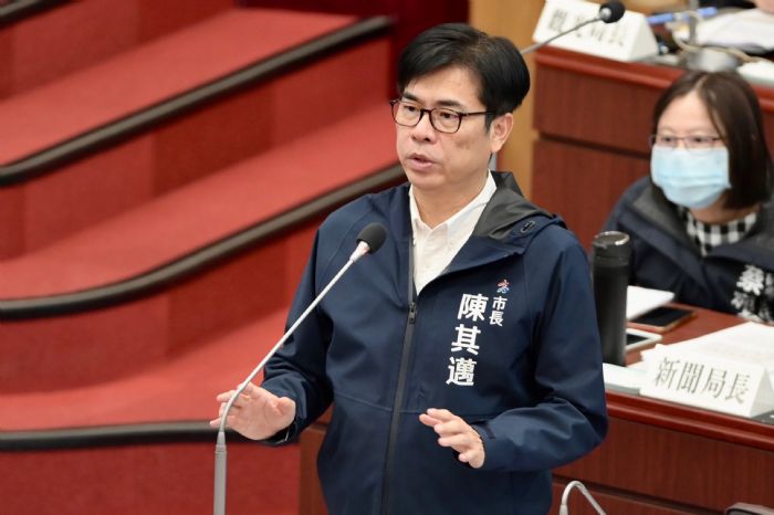 回應設置長照專屬局處 陳其邁：現階段優先增設巷弄長照站、提升長照量能及服務品質