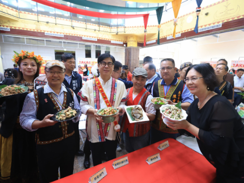 全國首間都會區原民日照中心揭牌 陳其邁：提供熟悉環境 安心舒適在地安老