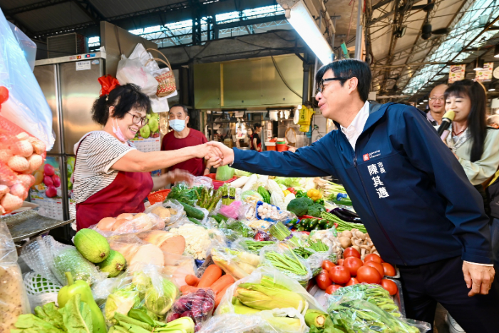 「珍材食料」平台啟用 陳其邁：媒合市場、慈善團體 以創意將結餘食材留給真正需要的人