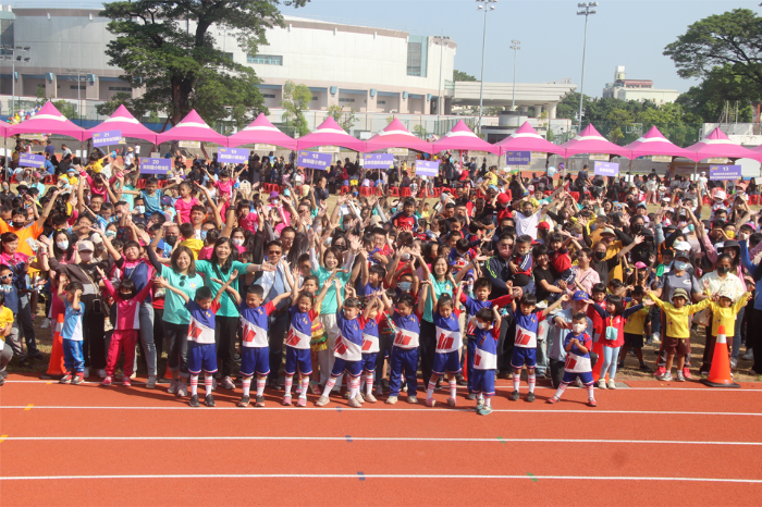 屏東最萌運動會登場！ 縣長周春米與幼兒大跳熱身操